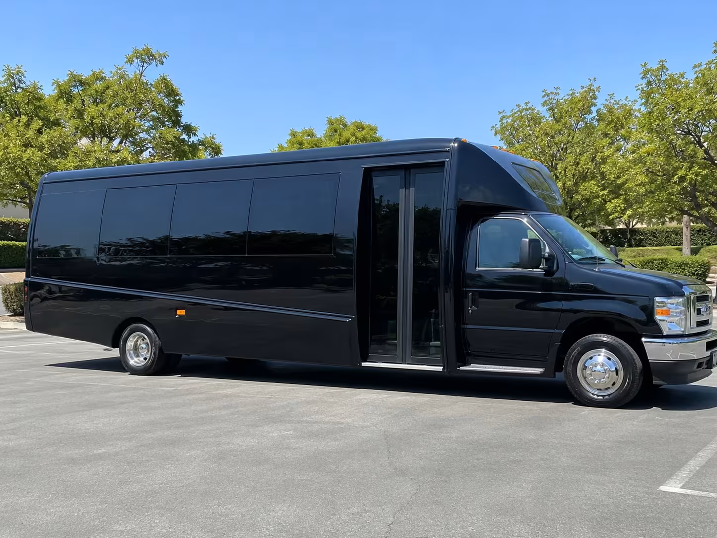 20 passenger minibus